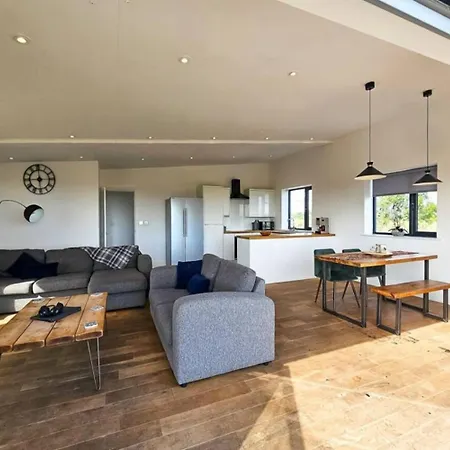 2 Bed Modern Country Incredible Views Near Harrogate Appartement